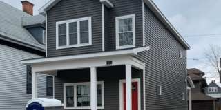 219 Oxford Avenue - Upper Gallery 1