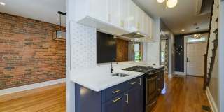 Great 3 Bedroom 2 Bath Renovated townhome in H St corridor Gallery 18