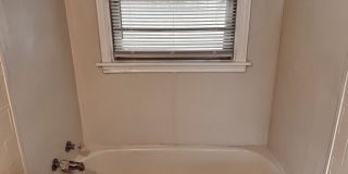 Conveniently located 2 Bed 1 Bath in Faith Village! Gallery 18