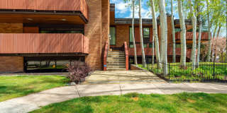 400 W Hopkins Avenue Gallery 33