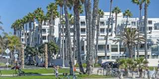 110 Ocean Park Blvd Gallery 19