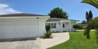 1300 SE 31st Terrace Gallery 1