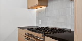 139-1 CHRISTOPHER COLUMBUS DR Gallery 9