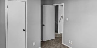 9315 BOWEN DR Gallery 25