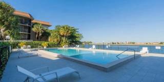 605 Ives Dairy Rd Gallery 30