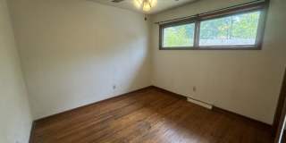 1906 E. Maxwell Gallery 6