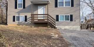 4 beds 1.5 baths home close to I-44 Gallery 1