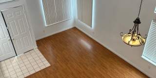 Stunning 3 Bed 3 Bath Duplex in Placentia with Open Floor Plan and Vaulted Ceilings. Gallery 41