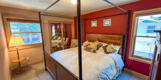 Lovely, fully furnished 3Bd 2.5 Ba home, pet friendly!! Call me today to inquire. Gallery 22