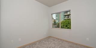Spacious 2BR/1.75BA Condo in Convenient Location (Central District) Gallery 13