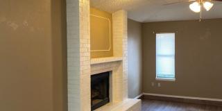 Cozy 3/2/2 Brick Home! Available September!! Gallery 43