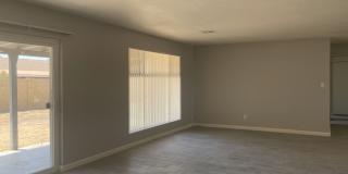 Updated 3-bed, 2-bath single-family home in a convenient Scottsdale location! Updated 3-bed, 2-bath single-family home in a convenient Scottsdale location! Gallery 6