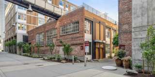 Alley South Lake Union Gallery 28