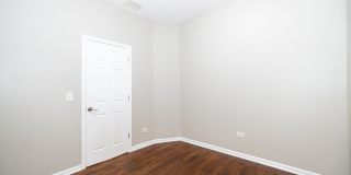 4326 S CALUMET Avenue Gallery 15