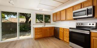 Beautiful 2/2 Condo in Hidden Valley! Gallery 6