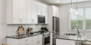 700 N Dupont Avenue Gallery 3