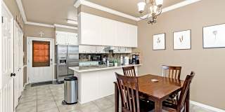 2 Bedroom Furnished Townhome off Jefferson Hwy| All Utilities Included|Community Pool| Long Term Rental Gallery 5