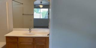 6831 S 33RD Drive Gallery 14