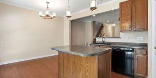 Beautiful  3 bedroom Townhome Living in Apex, NC Gallery 13