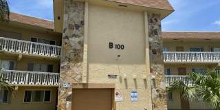 100 Village Green Circle E unit: 312 Gallery 1