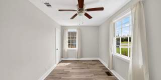 1114 McKenzie - 1 Gallery 13