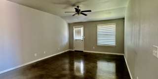 400 Lowes Boulevard - B Gallery 3