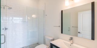 Luxury Northern Liberties Condo Gallery 16