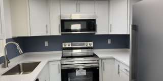 1536 SE Royal Green Gallery 1
