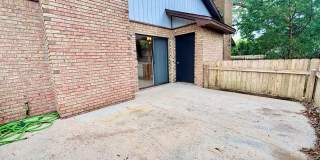 Cozy 2 bedroom Duplex Gallery 14