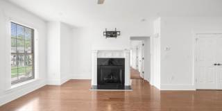 2360 Logan Circle NE Gallery 17