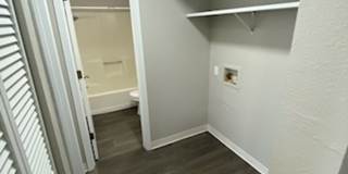 River Walk Apartments Gallery 191