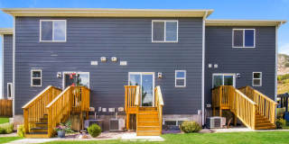 Spacious 3 Bed, 2.5 Bath Pet-Friendly Home with Central Air & Carport Parking! - Available on May 11th! Gallery 19