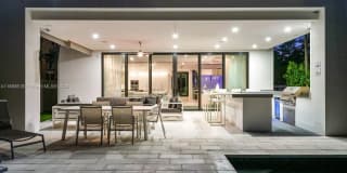 310 SE 11th Ave 310 SE 11th Ave Gallery 3