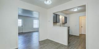 3 bedroom 2.5 bath - NW Highway and Rockwell Gallery 24