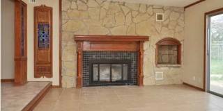 Lovely 3 Bedroom, 1 Bathroom! Gallery 1