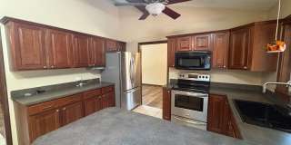 Spacious Pet-Friendly West End Home Near the Rims! Gallery 9