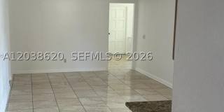 4020 Country Club Gallery 6