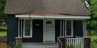 2005 South Locust Gallery 1