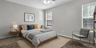 1602 W Elm Street Gallery 34
