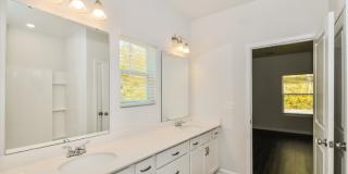 215 Dorian Loop Gallery 13