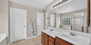 4847 Farber Dale Gallery 17