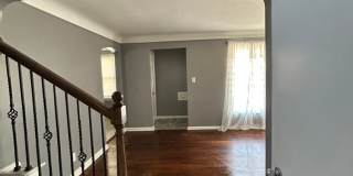 Spacious 3-Bedroom, 2-Bath House in South Euclid Gallery 18