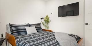 1027 W PERALTA Avenue Gallery 56