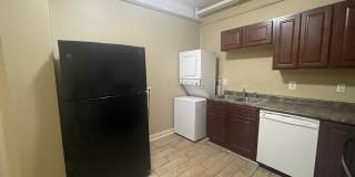 Adorable 2 Bedroom 1 Bath Apartment.Located in the Cotswold Area Gallery 7
