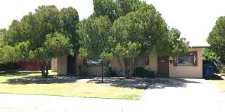 Tempe 3 Bed | 1.5 Bath *Landscaping Included* Close to ASU, Park, Restaurants Gallery 1