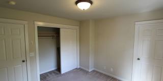 Spacious 3BR home Near NAU | New Carpet + Parking for 3 Vehicles Spacious 3BR home Near NAU | New Carpet + Parking for 3 Vehicles Gallery 9