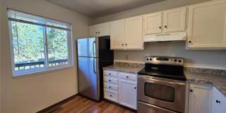 570 Manor Court Gallery 5