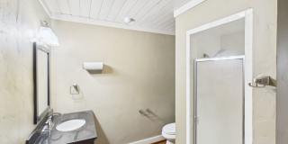 Charming 2BR/2BA with incredible storage in Fredericksburg, TX! Gallery 1