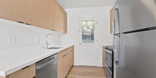 343 Palos Verdes Apartments Gallery 4