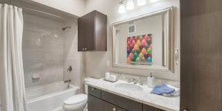 Windsor South Lamar Gallery 19